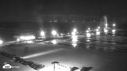The Dunes - Port Aransas Live Beach Cam - Oct 24, 2026, 9:25pm CDT