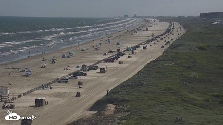 The Dunes - Port Aransas Live Beach Cam - Aug 11, 2026, 4:40pm CDT