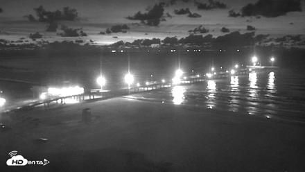 The Dunes - Port Aransas Live Beach Cam - Sep 27, 2026, 6:35am CDT