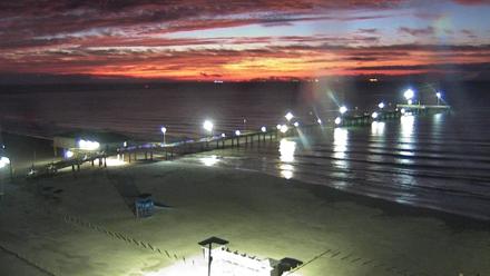 The Dunes - Port Aransas Live Beach Cam - Sep 30, 2025, 6:45am CDT