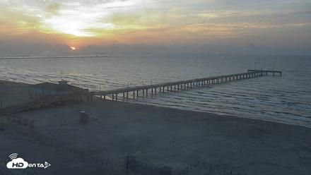 The Dunes - Port Aransas Live Beach Cam - Aug 24, 2026, 7:08am CDT
