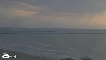 The Dunes - Port Aransas Live Beach Cam - Aug 27, 2026, 7:55am CDT