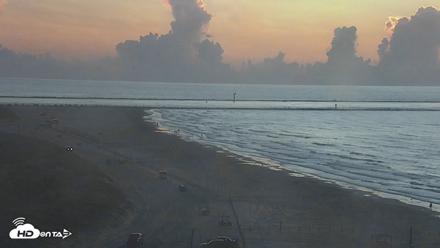 The Dunes - Port Aransas Live Beach Cam - Aug 9, 2026, 6:52am CDT