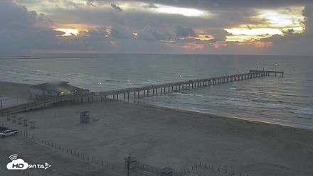 The Dunes - Port Aransas Live Beach Cam - Sep 17, 2026, 7:18am CDT
