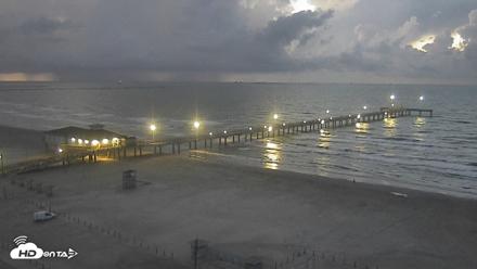 The Dunes - Port Aransas Live Beach Cam - Sep 8, 2026, 6:53am CDT