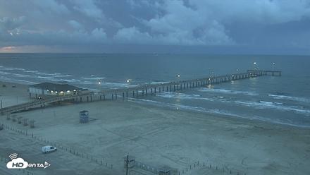 The Dunes - Port Aransas Live Beach Cam - Sep 10, 2026, 7:15am CDT