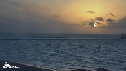 The Dunes - Port Aransas Live Beach Cam - Aug 14, 2026, 7:06am CDT