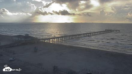 The Dunes - Port Aransas Live Beach Cam - Sep 9, 2026, 8:06am CDT
