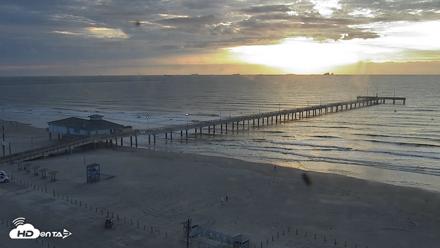 The Dunes - Port Aransas Live Beach Cam - Oct 19, 2026, 7:59am CDT