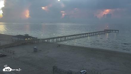 The Dunes - Port Aransas Live Beach Cam - Aug 29, 2026, 7:01am CDT