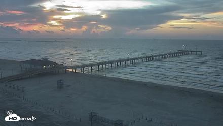 The Dunes - Port Aransas Live Beach Cam - Sep 4, 2026, 7:05am CDT