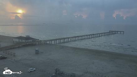 The Dunes - Port Aransas Live Beach Cam - Aug 29, 2026, 7:16am CDT