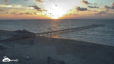 The Dunes - Port Aransas Live Beach Cam - Sep 25, 2026, 7:30am CDT