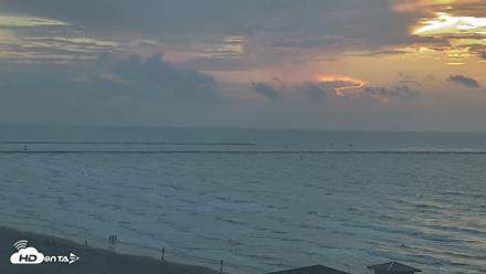 The Dunes - Port Aransas Live Beach Cam - Sep 4, 2026, 7:06am CDT