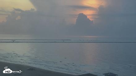 The Dunes - Port Aransas Live Beach Cam - Aug 29, 2026, 7:16am CDT