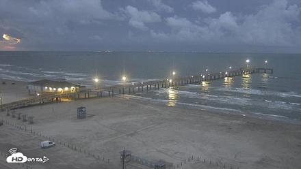 The Dunes - Port Aransas Live Beach Cam - Sep 10, 2026, 7:02am CDT