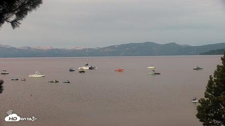 Kings Beach North Lake Tahoe Live Webcam - Aug 17, 2026, 6:07am PDT