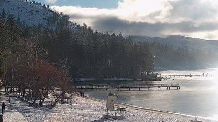 Kings Beach North Lake Tahoe Live Webcam - Dec 27, 2025, 8:48am PST
