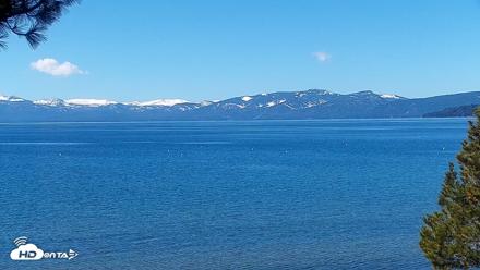 Kings Beach North Lake Tahoe Live Webcam - Apr 29, 2026, 10:06am PDT
