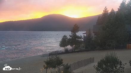 Kings Beach North Lake Tahoe Live Webcam - Oct 11, 2026, 6:23pm PDT