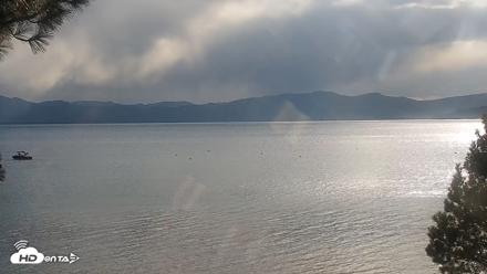 Kings Beach North Lake Tahoe Live Webcam - Oct 20, 2026, 3:58pm PDT