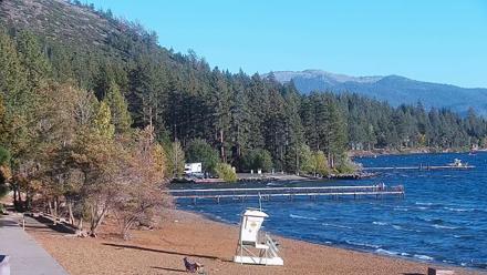 Kings Beach North Lake Tahoe Live Webcam - Oct 9, 2025, 5:21pm PDT