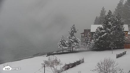 Kings Beach North Lake Tahoe Live Webcam - Apr 12, 2026, 7:39pm PDT