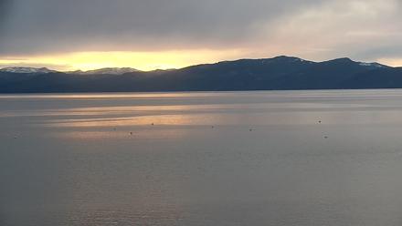 Kings Beach North Lake Tahoe Live Webcam - Oct 22, 2025, 6:22pm PDT