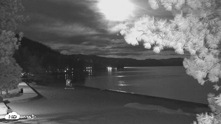 Kings Beach North Lake Tahoe Live Webcam - May 1, 2026, 10:04pm PDT