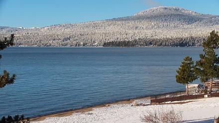 Kings Beach North Lake Tahoe Live Webcam - Dec 27, 2025, 8:47am PST