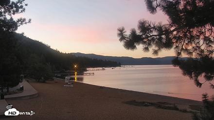 Kings Beach North Lake Tahoe Live Webcam - Aug 17, 2026, 6:07am PDT