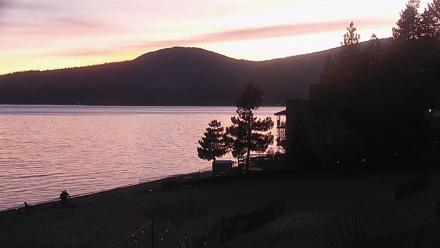 Kings Beach North Lake Tahoe Live Webcam - Mar 28, 2026, 7:37pm PDT