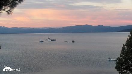 Kings Beach North Lake Tahoe Live Webcam - Oct 3, 2026, 7:00am PDT