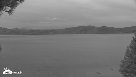 Kings Beach North Lake Tahoe Live Webcam - Oct 21, 2026, 7:05am PDT