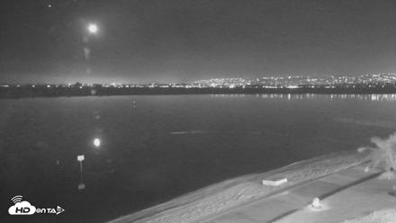 SD Mission Bay Resort Live Webcam - May 19, 2026, 10:33pm PDT