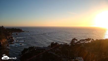 Carmel-By-The-Sea Live Webcam - Aug 26, 2026, 7:22pm PDT