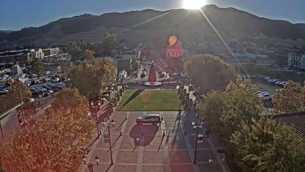 City of Temecula Town Square Live Webcam - Dec 11, 2025, 3:47pm PST