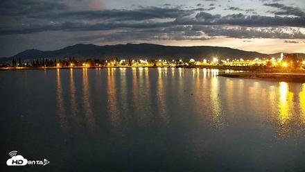 Sparks Water Bar Live Webcam - Aug 16, 2026, 8:23pm PDT