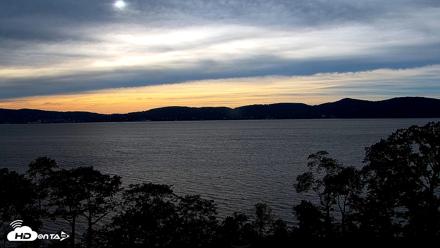Hudson River Live Webcam - Sep 25, 2026, 5:15pm EDT