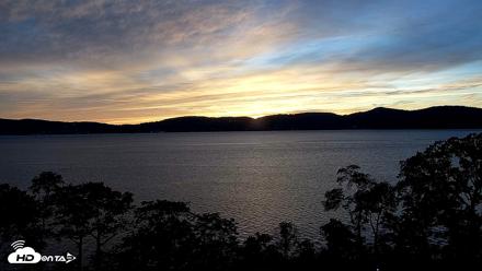 Hudson River Live Webcam - Sep 24, 2026, 6:52pm EDT