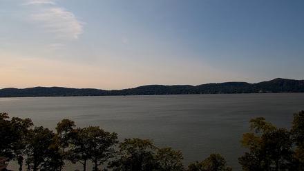 Hudson River Live Webcam - Sep 9, 2025, 2:34pm EDT