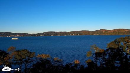 Hudson River Live Webcam - Oct 18, 2026, 7:59am EDT