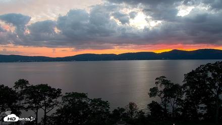 Hudson River Live Webcam - Aug 21, 2026, 7:43pm EDT