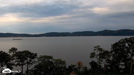 Hudson River Live Webcam - Sep 16, 2026, 7:44am EDT