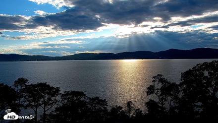 Hudson River Live Webcam - Aug 25, 2026, 6:36pm EDT