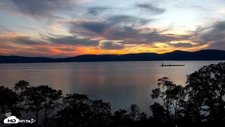 Hudson River Live Webcam - Aug 26, 2026, 7:43pm EDT