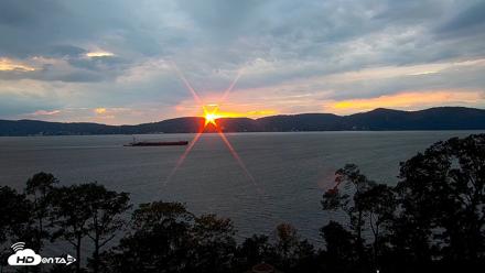Hudson River Live Webcam - Oct 2, 2026, 6:25pm EDT