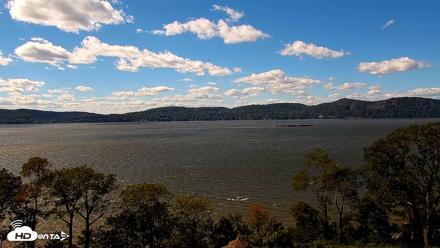 Hudson River Live Webcam - Oct 5, 2026, 1:44pm EDT