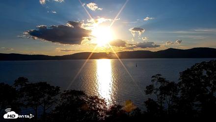 Hudson River Live Webcam - Sep 18, 2026, 6:22pm EDT