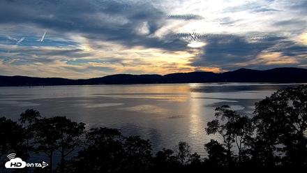Hudson River Live Webcam - Aug 26, 2026, 6:50pm EDT